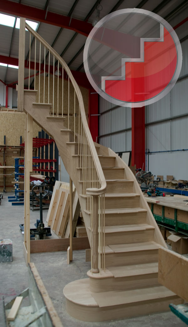 Wreathed oak cut string staircase